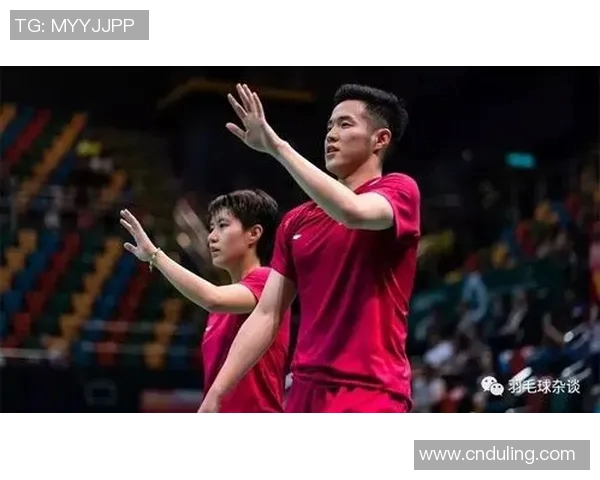 刘秀英独家揭秘足球技巧与心得分享助你提升球技与战术理解