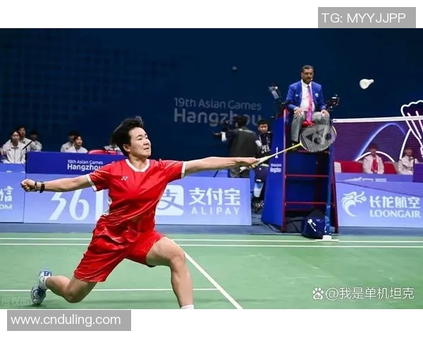 成都羽毛球队进攻体系解析与战术运用探讨