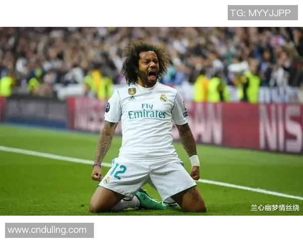 手大如巨掌的足球明星们如何在绿茵场上创造传奇与辉煌